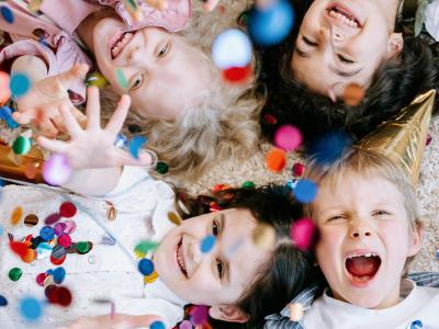 Film og fortælling om venskab. Fotokreditering: Ivan S. for Pexels.